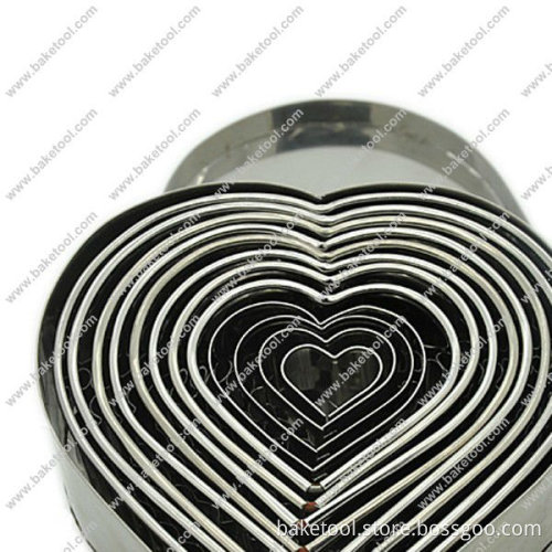 12pcs metal Heart shape cutters with fluted edge